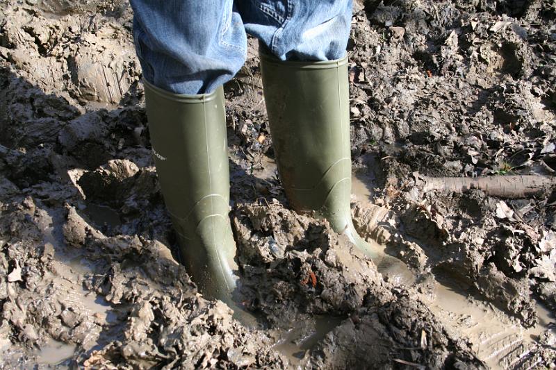 boots mud