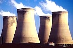 Steam and carbon emissions from a power station